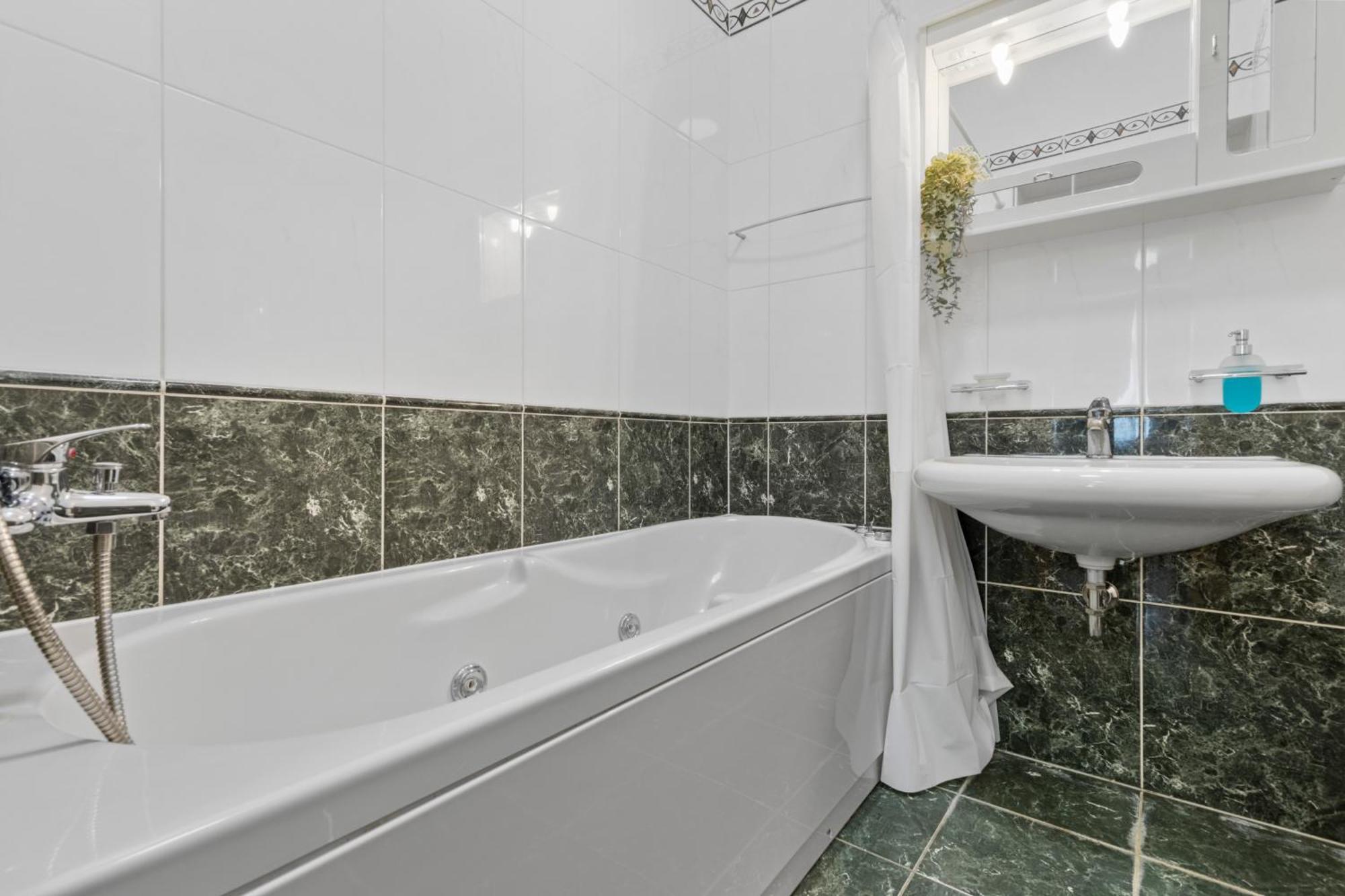 Luxe Living At Old Town Center Apartman Pozsony Kültér fotó